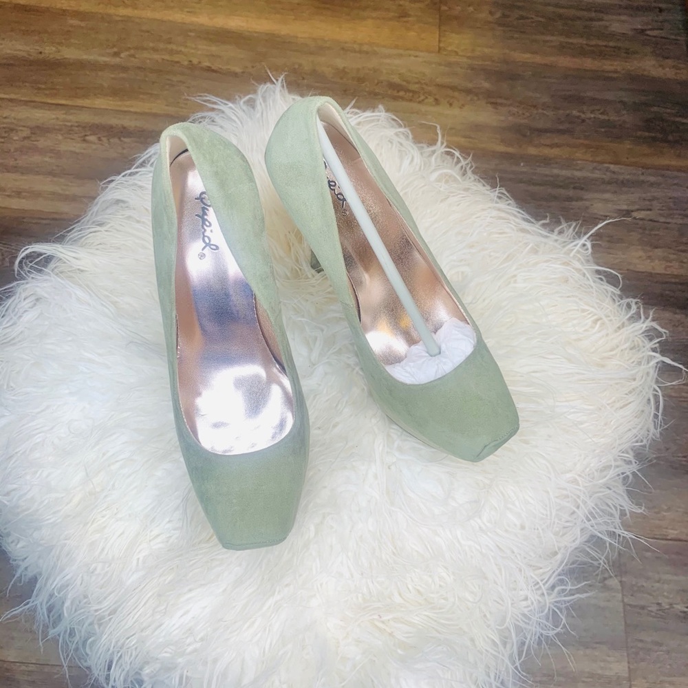 Platform Pump - image 2